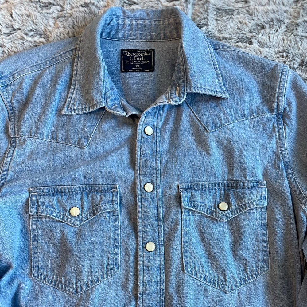 Collared Jean Jacket - Picture 3 of 8